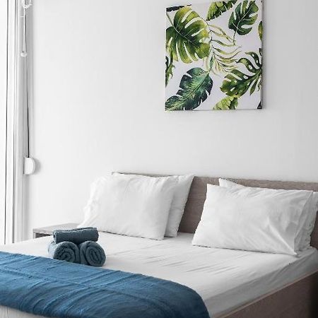 Blue Horizon 5 Apartment Nea Kallikrateia Bagian luar foto