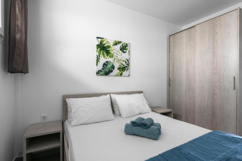 Blue Horizon 5 Apartment Nea Kallikrateia Bagian luar foto