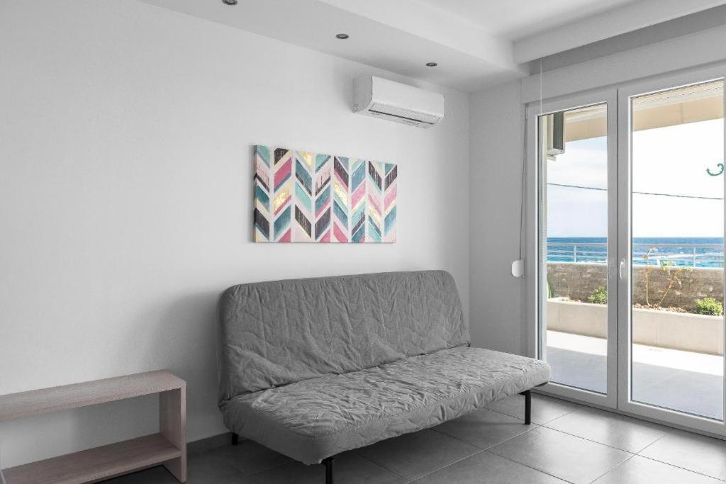 Blue Horizon 5 Apartment Nea Kallikrateia Bagian luar foto